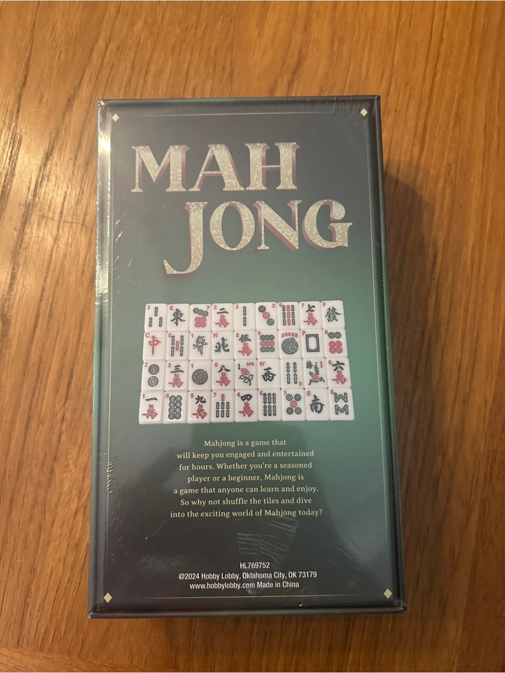 Hobby Lobby Mah Jong Set — Green Gradient Box with White Tiles